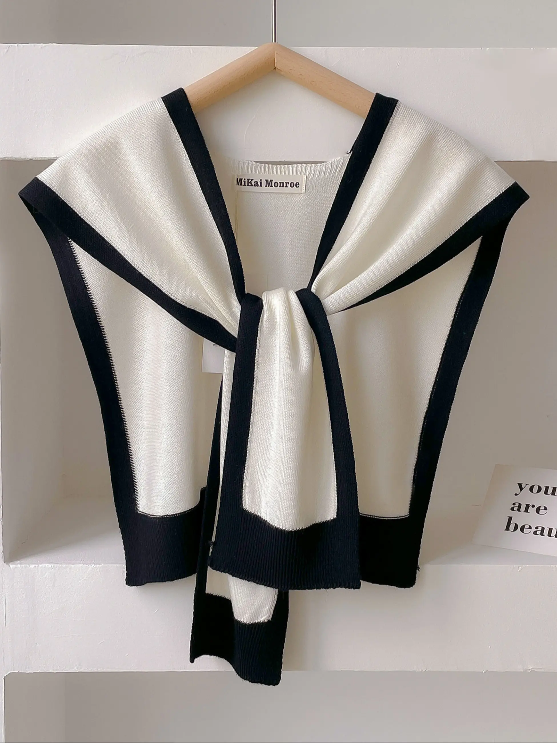 Elegant Plain Shawl for Women, Soft Multi-Use Scarf Wrap, Casual Style, Suitable for All Seasons, Fashionable Daily Wear, Versatile Neckwear
