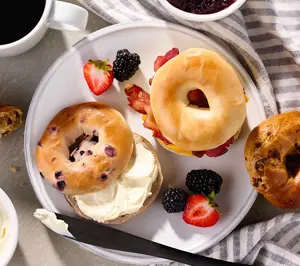 Just Bagels (36) 2 oz Pre-Sliced Mini New York City Bagels