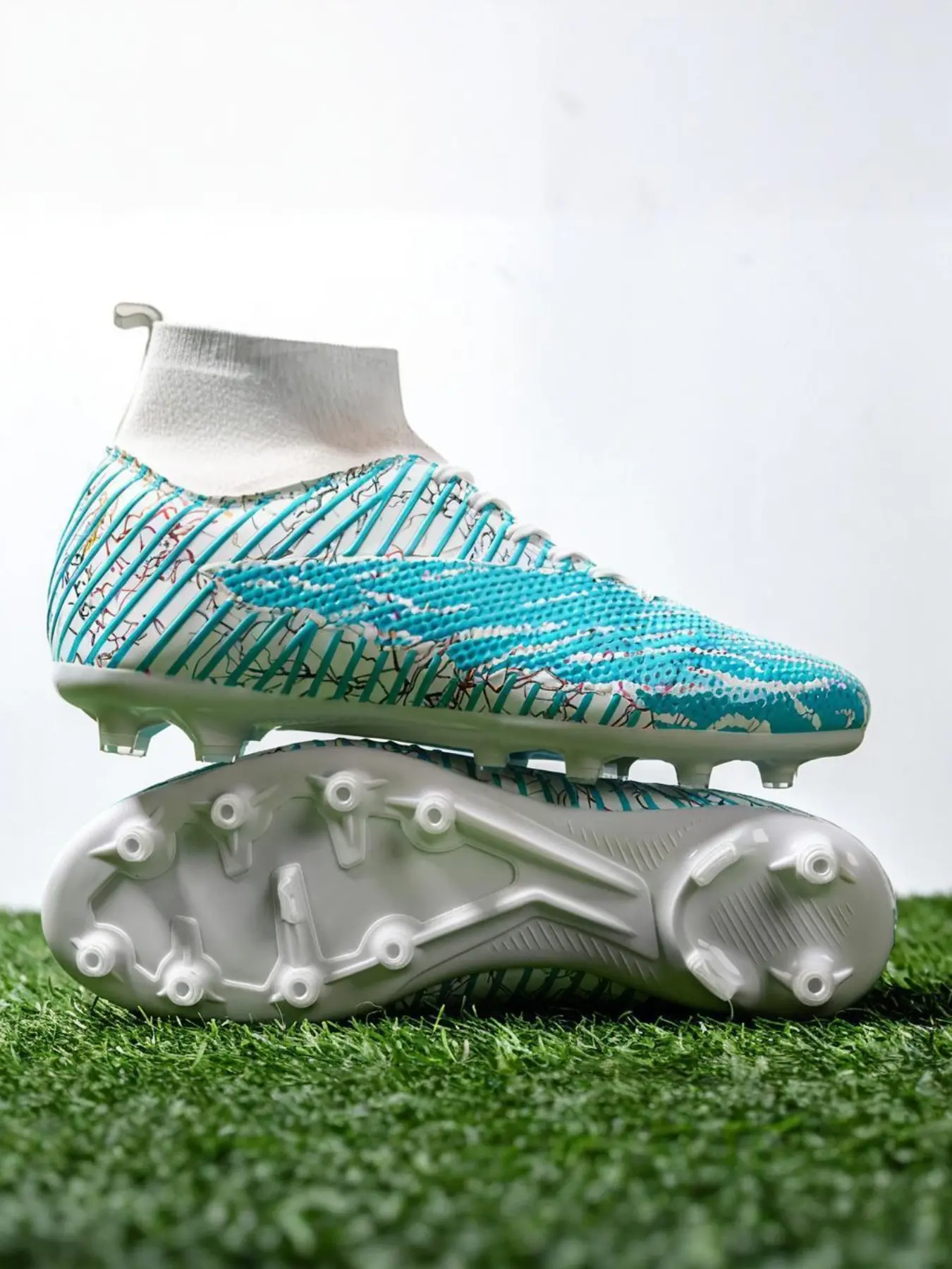 Unisex High-Top Long Spike Soccer Shoes, Soccer Cleats, Training Soccer Boots, Ideal for Indoor/outdoor Training, Suitable for Teens and Adults, Durable High-Performance Design