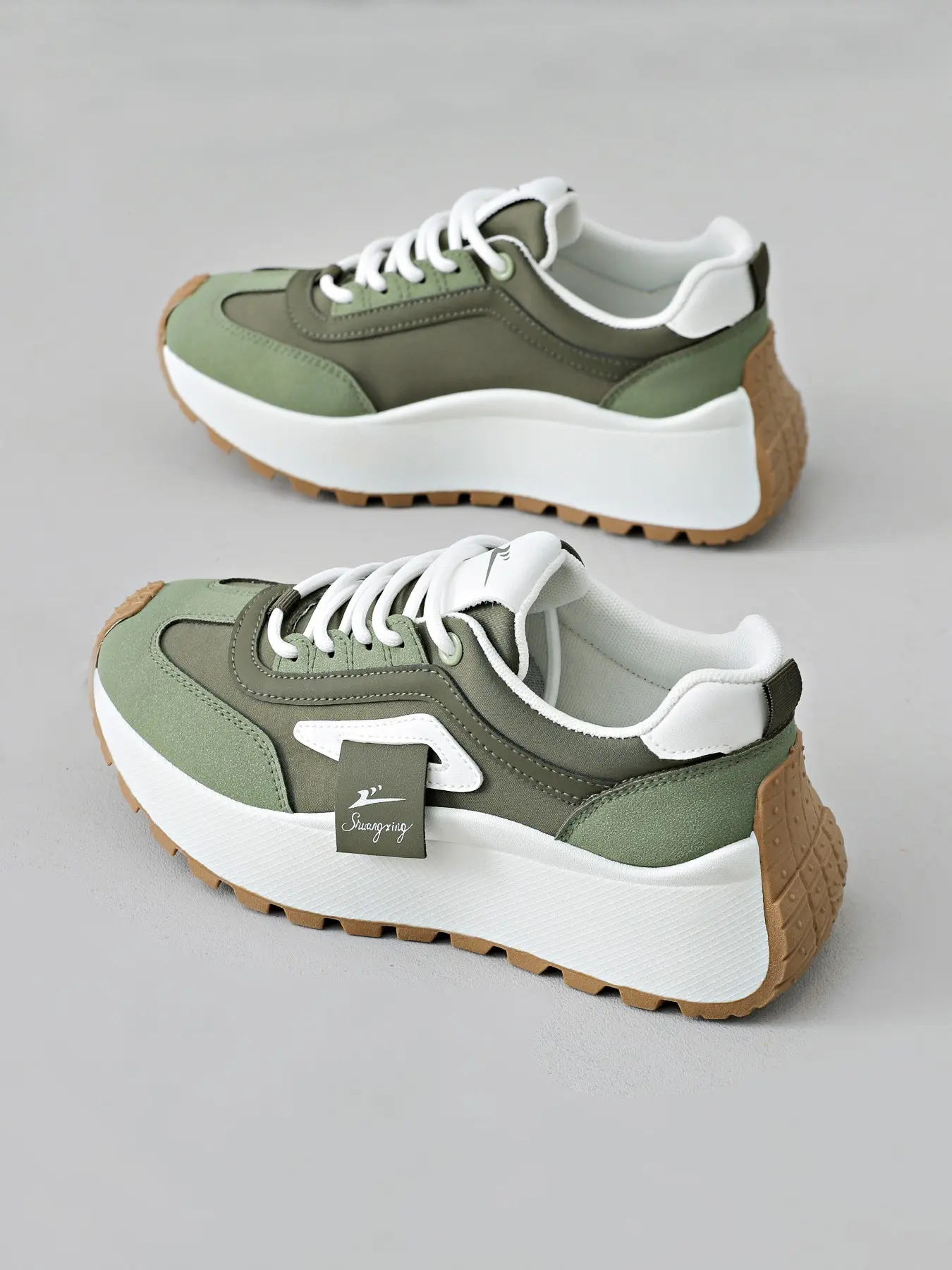 Women's Casual Sports Shoes, Skateboarding Sneakers, Road Running Shoes, Thick Soled Sneakers, Thick Sole Height Increase, Breathable Mesh