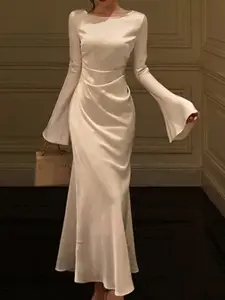 Elegant Mermaid Long Dress for Women, Bell Sleeve Boat Neck Evening Gown, Soft Fabric Midi Dress, Perfect for Special Occasions
