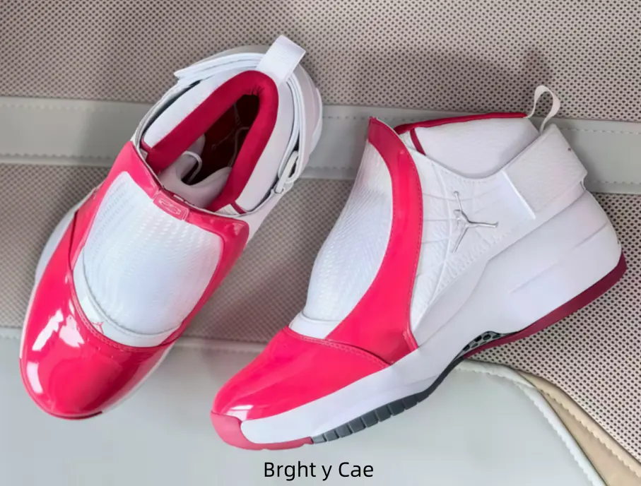 Gloss Red White Mid Top Basketball Boots Wrap Strap Design Shock Absorbing Non-Slip Rubber Outsole