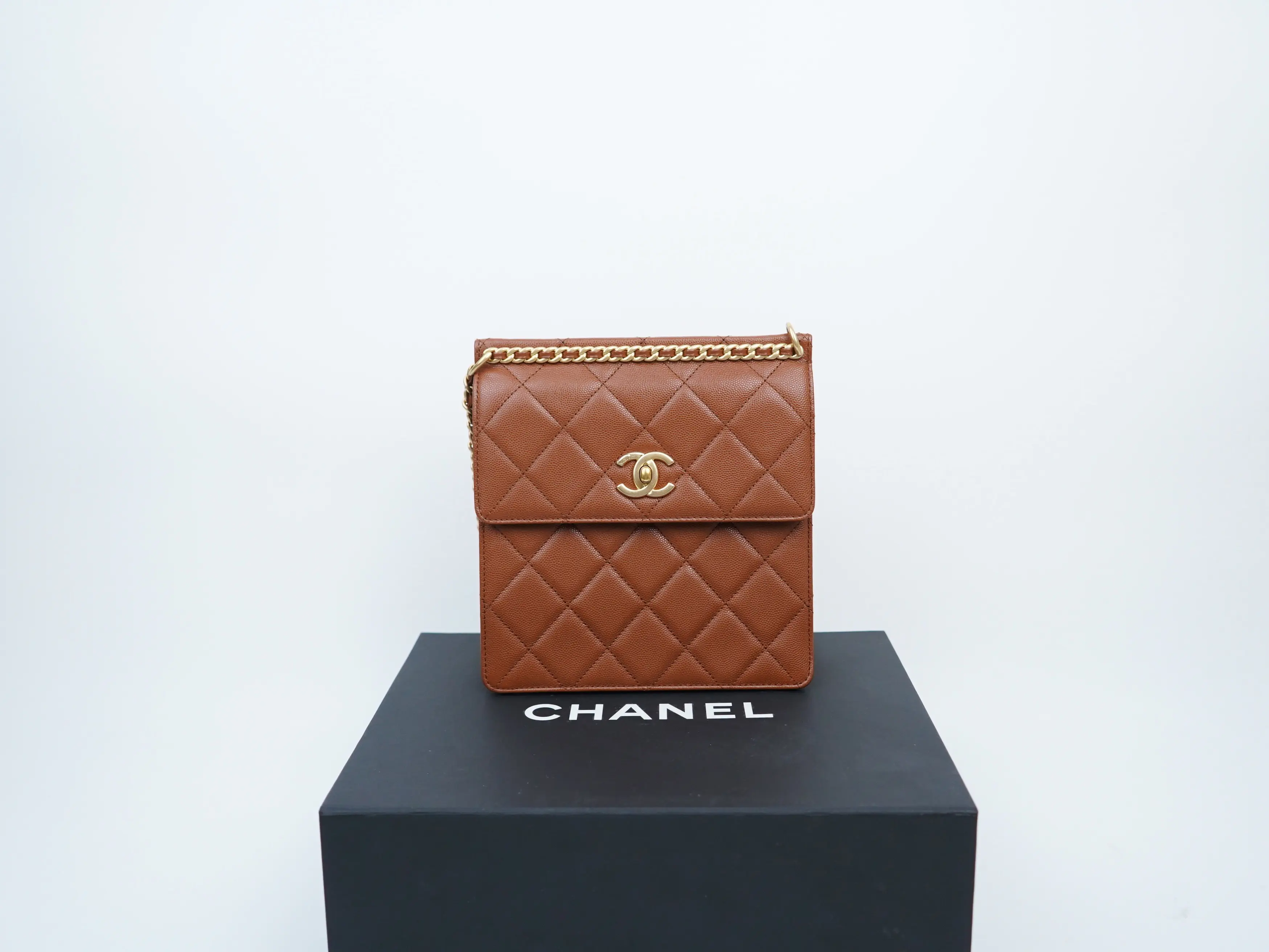 Pre-owned CHANEL calfskin Backpacks Caviar Quilted Multi Chain Backpack Light Brown
