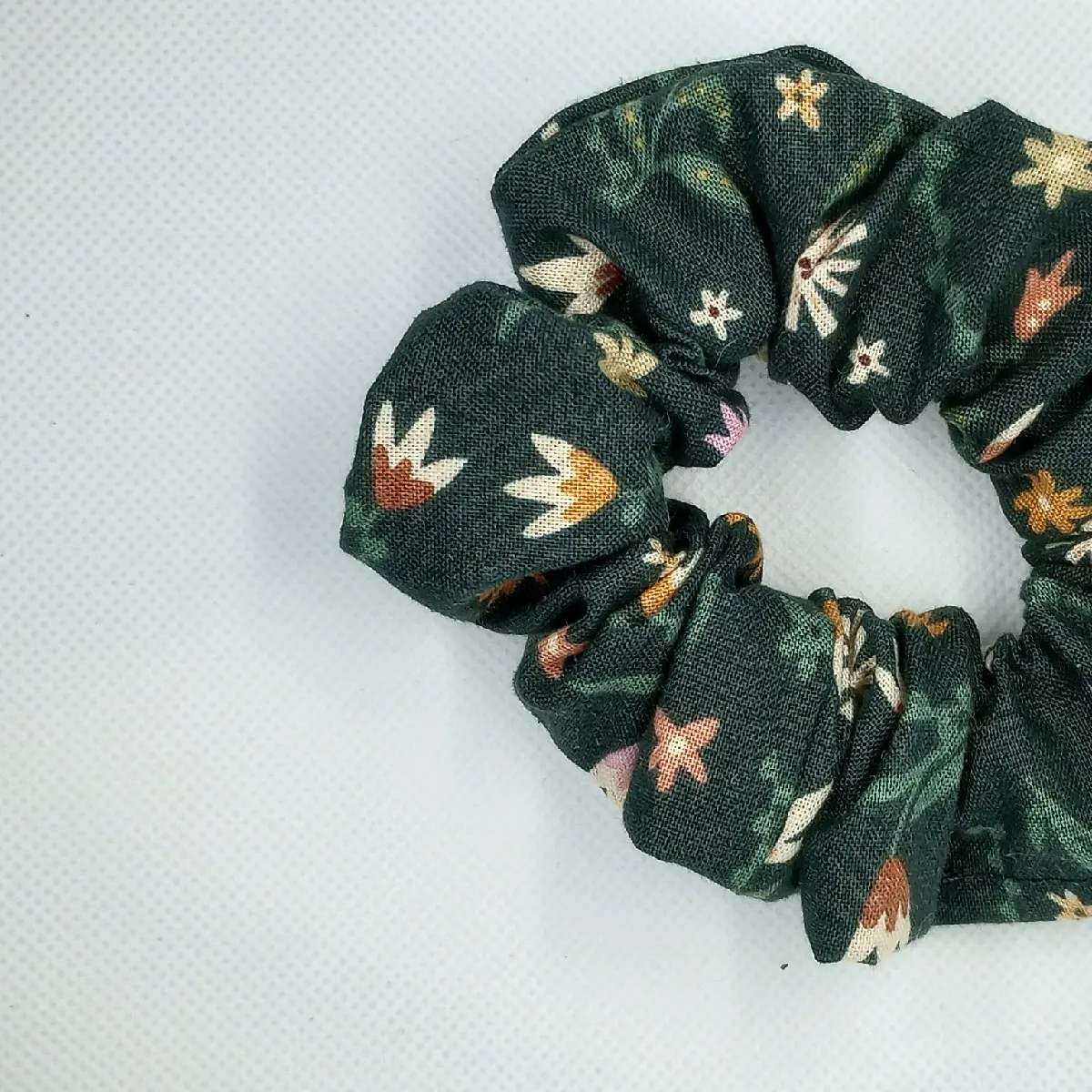 Green Floral Cotton Scrunchie for Women - Elegant Hair Accessory with Gentle Grip, Ideal for Basic Everyday Wear, Elastic Hair Accessory, Casual, Daily, Fashion, High-Quality