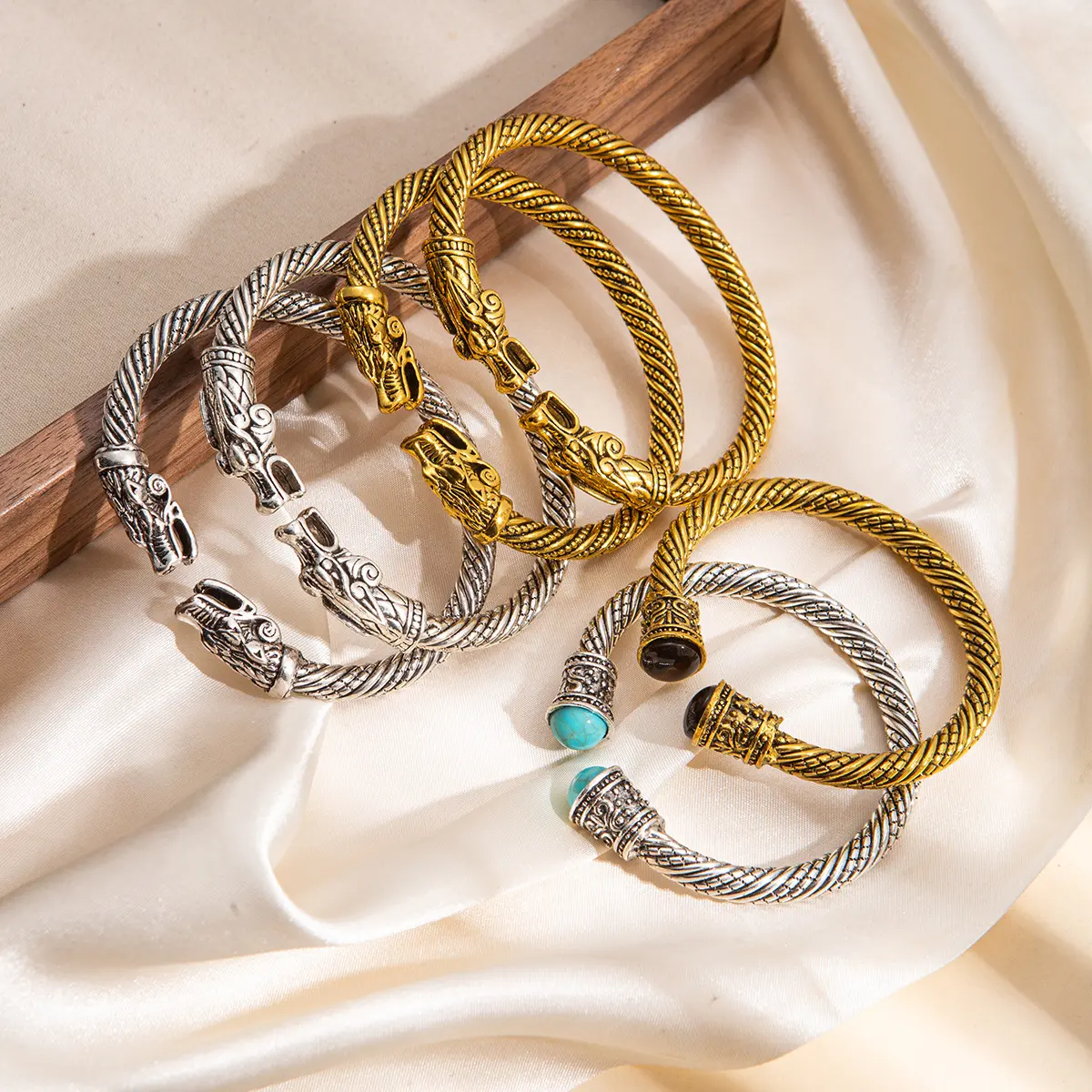 Vintage Twisted Cuff Bangles Bracelets - Anti-Tarnish CZ Stone Open Edgy Bracelets & Bangles for Couples, Skin-Safe Metal Hypoallergenic Arm Candy Accessories, Everyday Wear Gift for Anniversary Valentine's Day