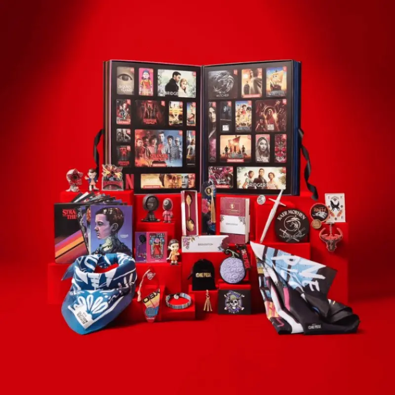 Netflix Official Advent Calendar 24 Collectibles, Stranger Things & Squid Game Unique Gifts, Surprise Gifts, Perfect Holiday Season Present, Gift Box Set