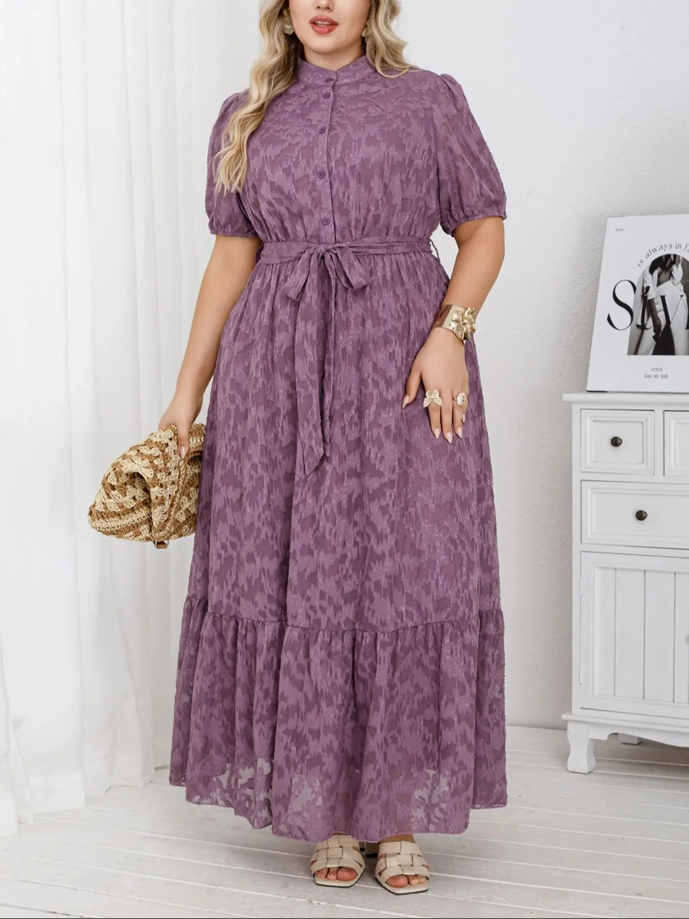 【Plus Size】 Solid Lace Belted Dress, Elegant Casual Short Sleeve Long Dress for Daily Outdoor Wear, Women Clothing for All Seasons
