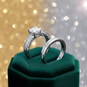 Titanium Romantic Couple DIY Crystal Alliance Engagement Wedding Rings for Men Women Trendy Sparkling Design Ideal for Couples