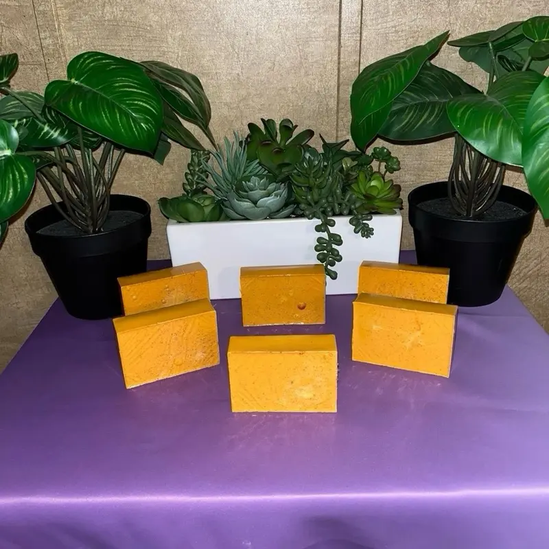 Goat milk turmeric