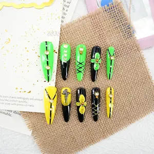 .DP.6838.Cool and stylish three-dimensional carved wearable nails