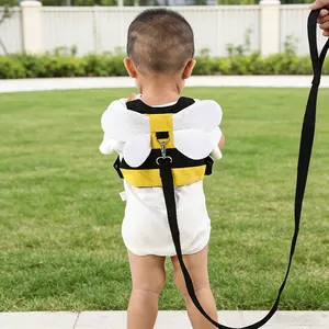 Cute Bee Anti-Lost Leash (2-in-1) – Unisex, with shoulder straps, safety buckle, breathable and comfortable.