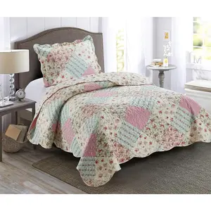 Pink and Green Rose Patchwork 2-Piece Quilt Set with 1 Sham Reversible Bedspread Soft Lightweight Coverlet All-Season Twin Pink Green