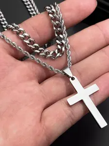 The titanium steel double cross pendant necklace (keel chain+Fried Dough Twists chain) is suitable for daily wear, holiday dating and other occasions. It is also a small surprise gift.