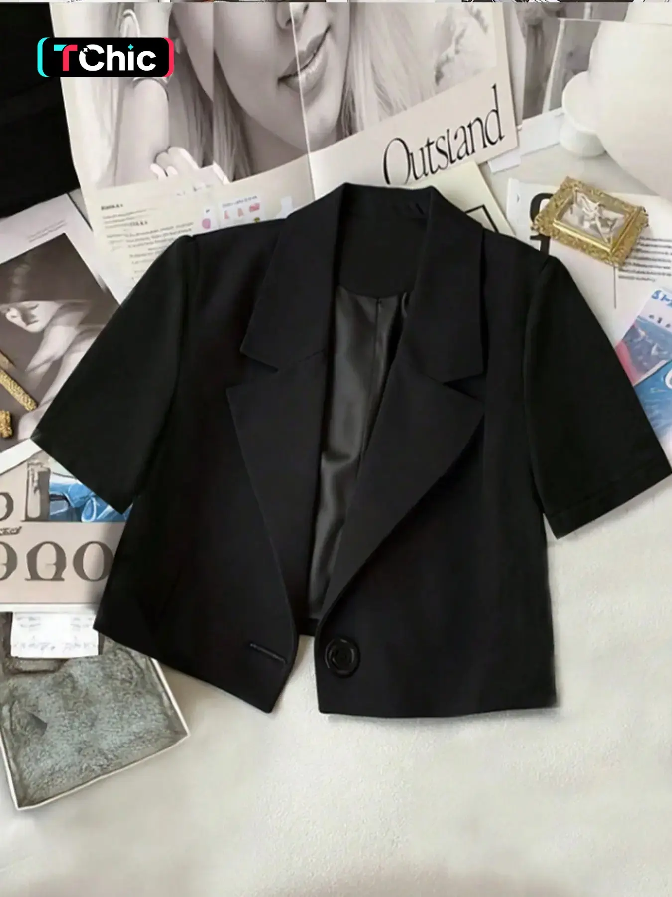 Women's Short Sleeve Blazer Jacket, Minimalist V-Neck Lapel Design, Loose-Fit Outerwear, Essential for Office Commute, Plain Pattern, Basic Womenswear, Business Style Jacket