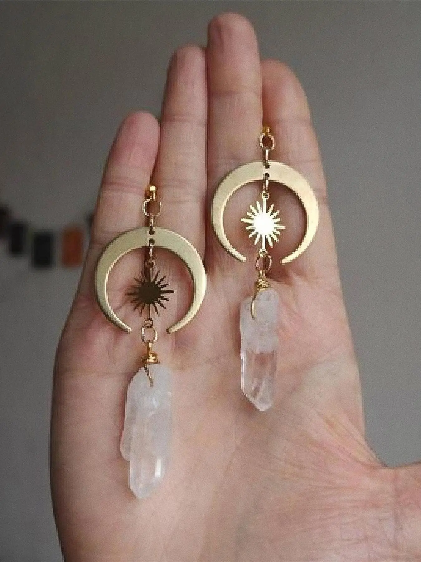 Boho Gothic Sun Moon Motif Earrings, Bohemian Style Vintage Natural Stone Crystal Quartz, Casual Personality Party Ready Holiday Women's Earrings, Unique Jewelry Gift, Elegance