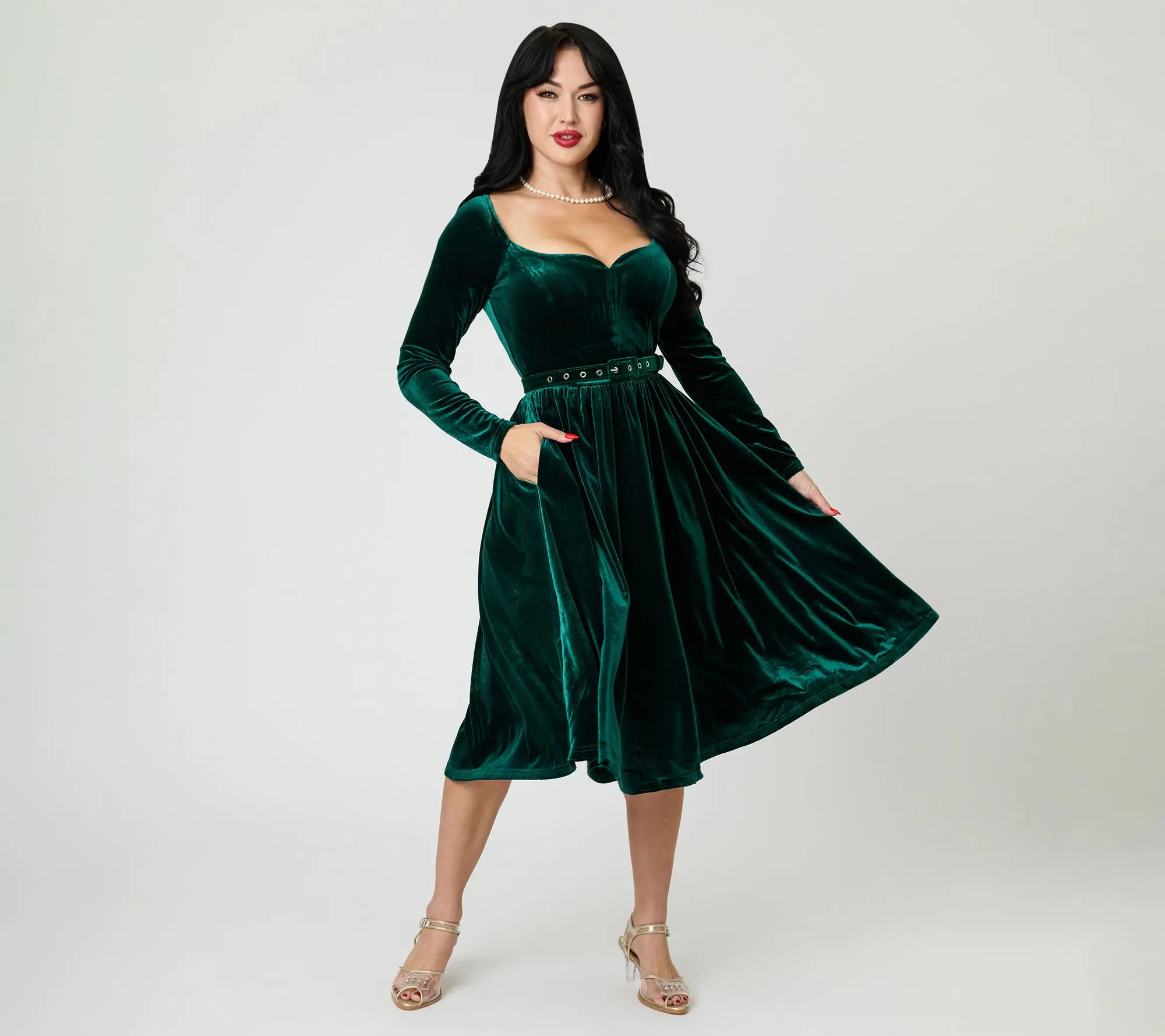 Unique Vintage Emerald Velvet Sweetheart Swing Dress