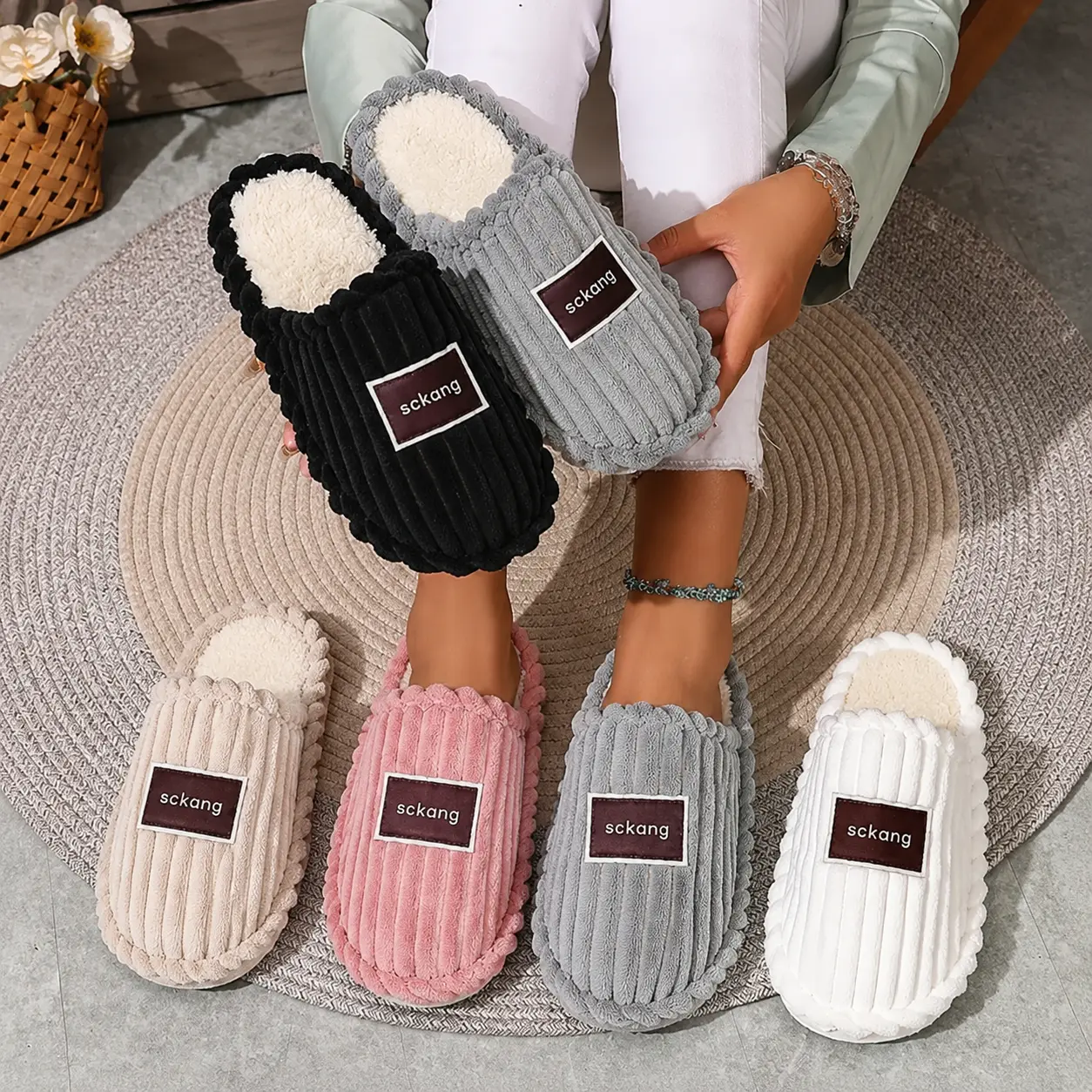 Slippers for Women, Plush Faux Fur Slip-On House Slides, Warm Cozy Indoor Shoes with Thick Sole for Postpartum Recovery