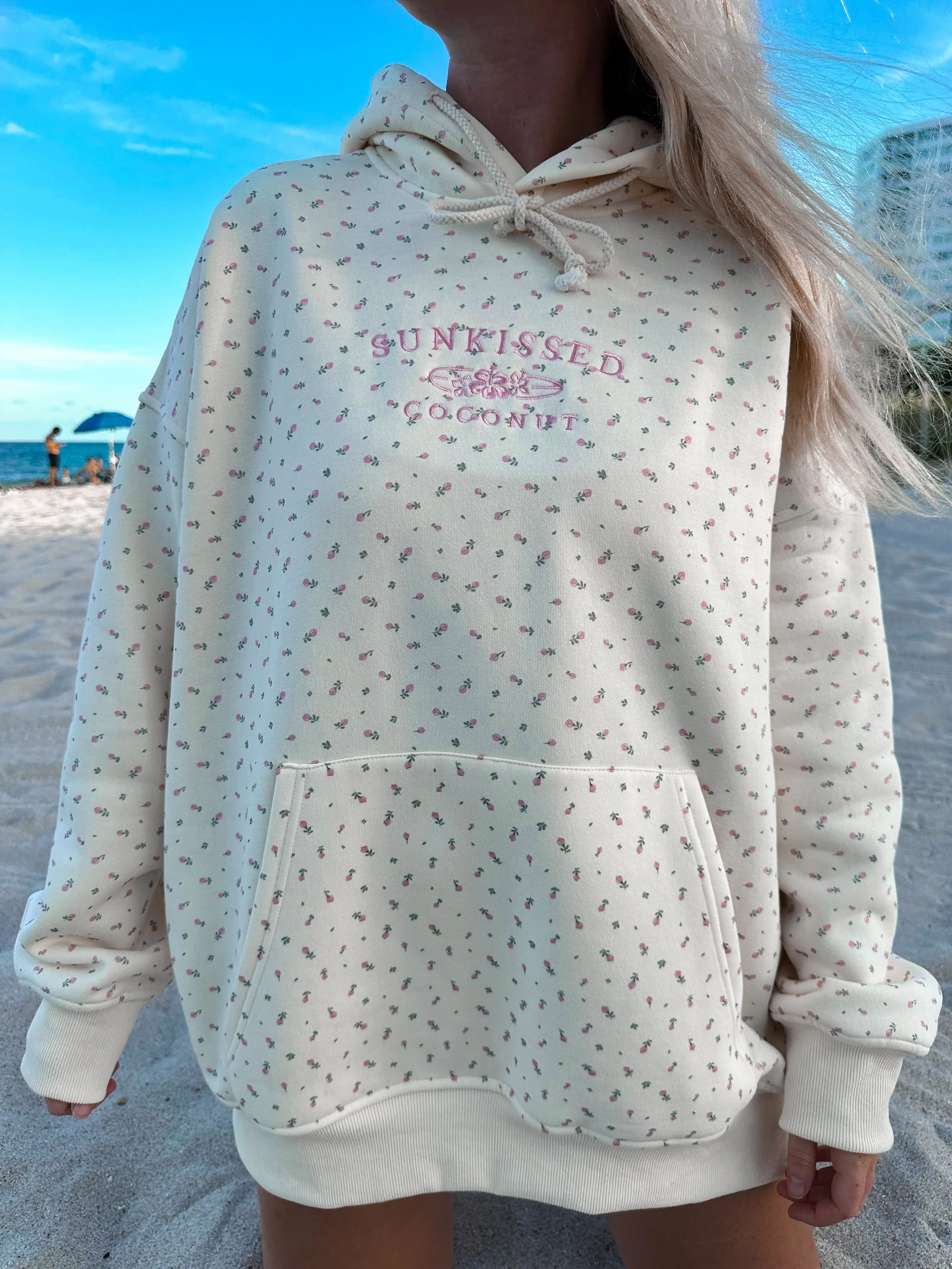 Toasted Cream Roses Embroider Hoodie