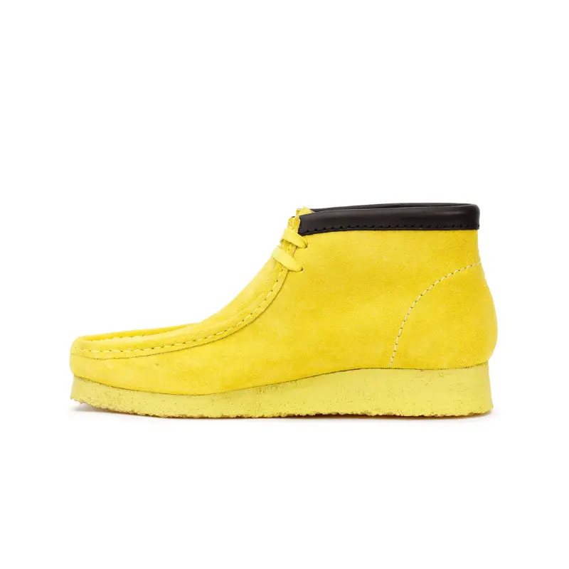 Men's Clarks Wallabee Chukka Boot - Suede Leather Lace-Up Shoe with Rubber Accents, Comfortable Fit, Stylish Design