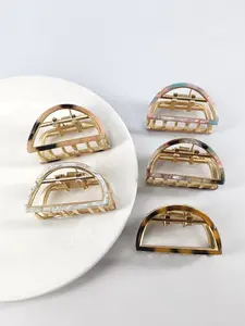 1 Piece 5cm Hollow Semi-Circular Acetate Alloy Hair Clip, Metal Material, Retro Elegant Style, Suitable for Semi-Updo Hair Styles, Ideal for Wearing at Weddings and Banquets