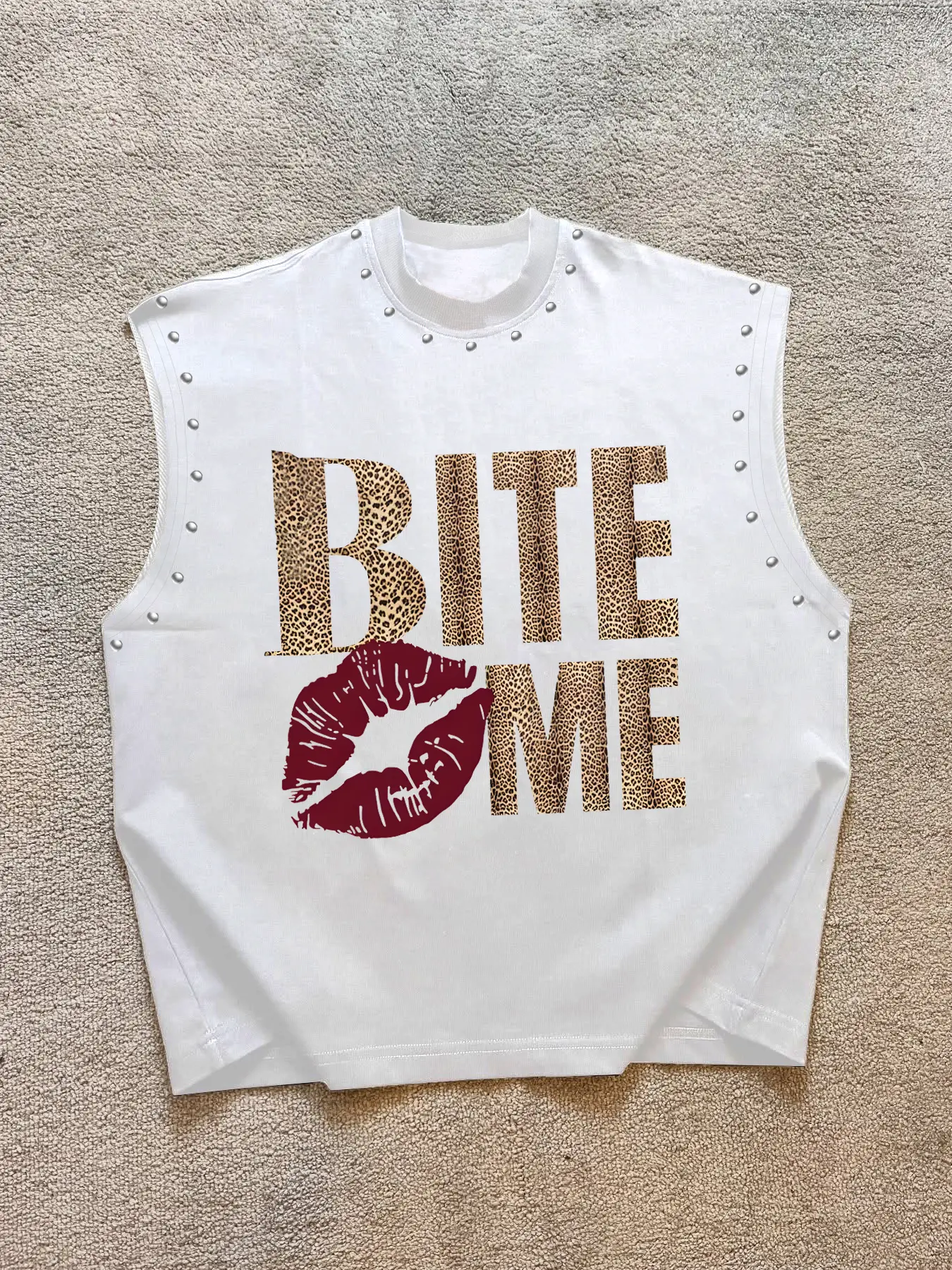 Men's Casual Vest with Stud Design and Leopard Print Letters, Loose Fit Sleeveless Printed Top, Daily Wear, Four Seasons Clothing, Graphic Vest, Sleeveless Clothes