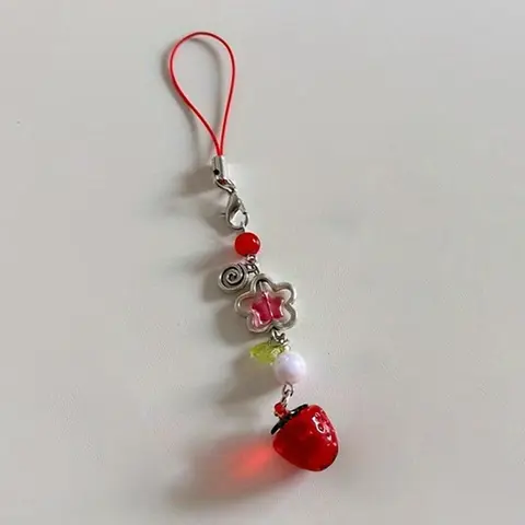 Cute Strawberry & Heart Design Phone Chain, Fashionable Phone Lanyard, Phone Wrist Strap, Cell Phone Charm, Phone Decoration Accessories, Phone Accessory for Women & Girls, Charms
