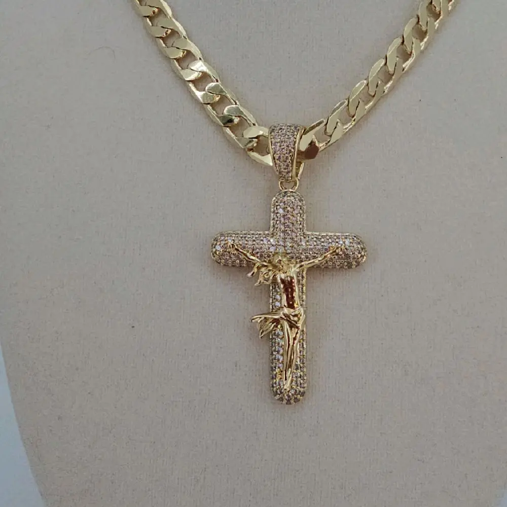 (C52)   (TT#1) Christ  diamantado  and chain 24 inches 14k Goldplated