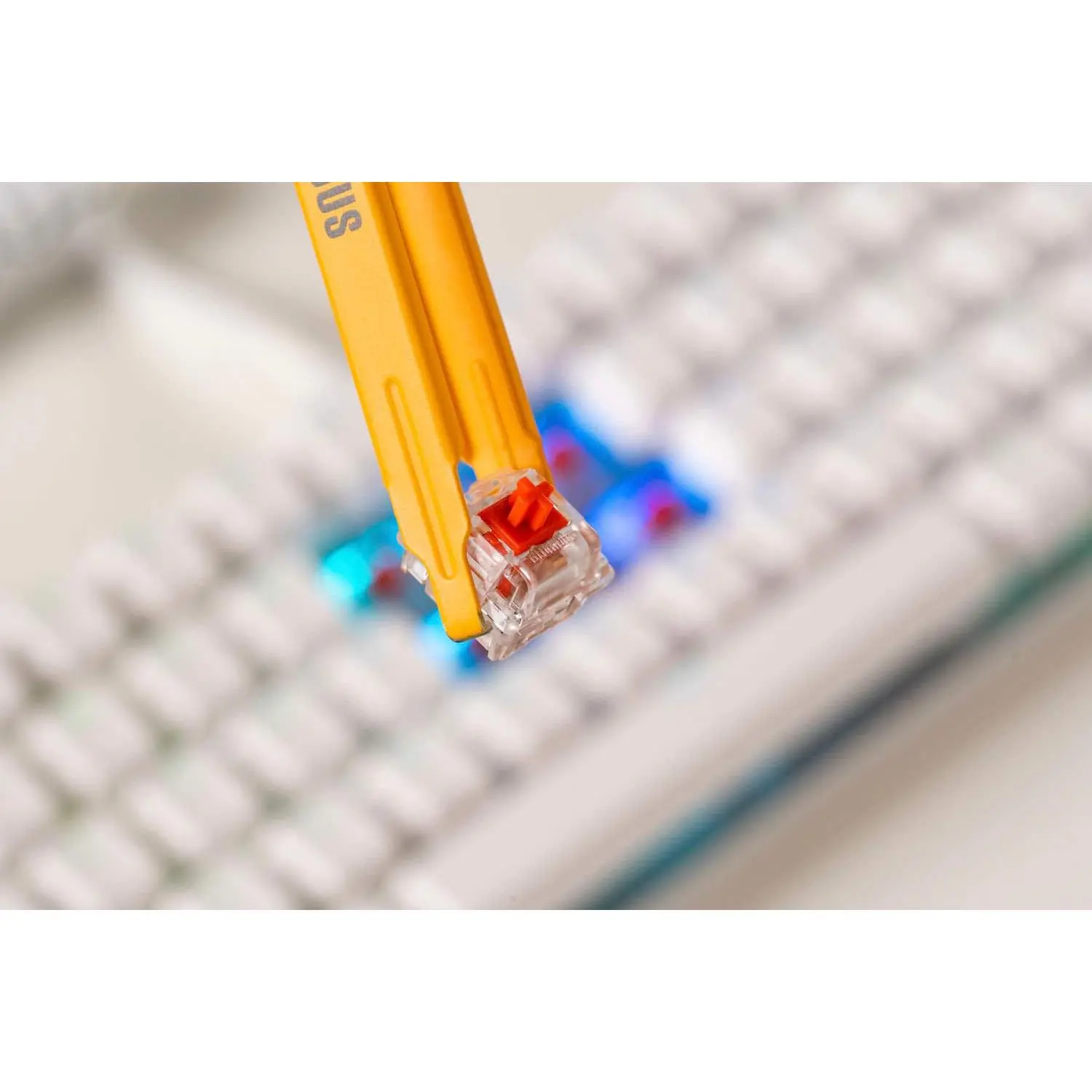 Glorious - Switch Puller with Stainless Steel Body for Mechanical Keyboards - Orange