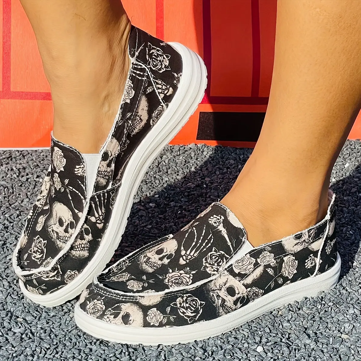 Women's Halloween Skull Flower Slip-On Footwear - Fashionable, Casual, Lightweight, Versatile, Comfortable Lazy Shoes, Cartoon