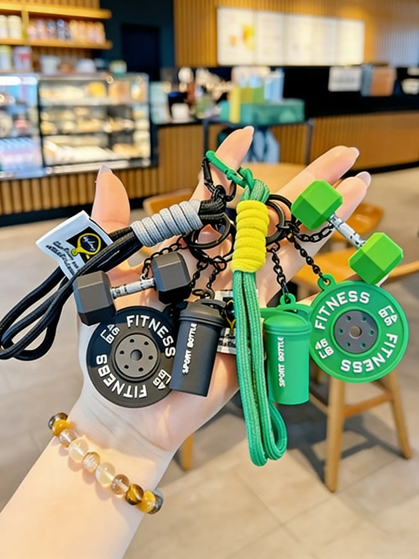 Sports-Style Fitness Pendant, Mini Barbell Plates And Dumbbell Keychain Accessories, Stylish Keychain, Stylish Keyring, Can Decorate Bags And Keys, A Personalized Touch For Fitness Enthusiasts For Daily Outings And Commuting