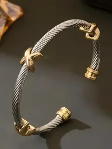 Adjustable Stainless Steel Bracelet with Cross Color Design, Elegant Open Clasp Jewelry, Perfect Gift for Her, Fashion Accessory, Adjustable Fit, Trendy Jewelry