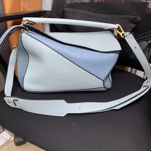 Pre-owned Loewe leather Crossbody Bags Medium Puzzle Bag in Classic Calfskin Light Blue （BF 12Z）ky02676