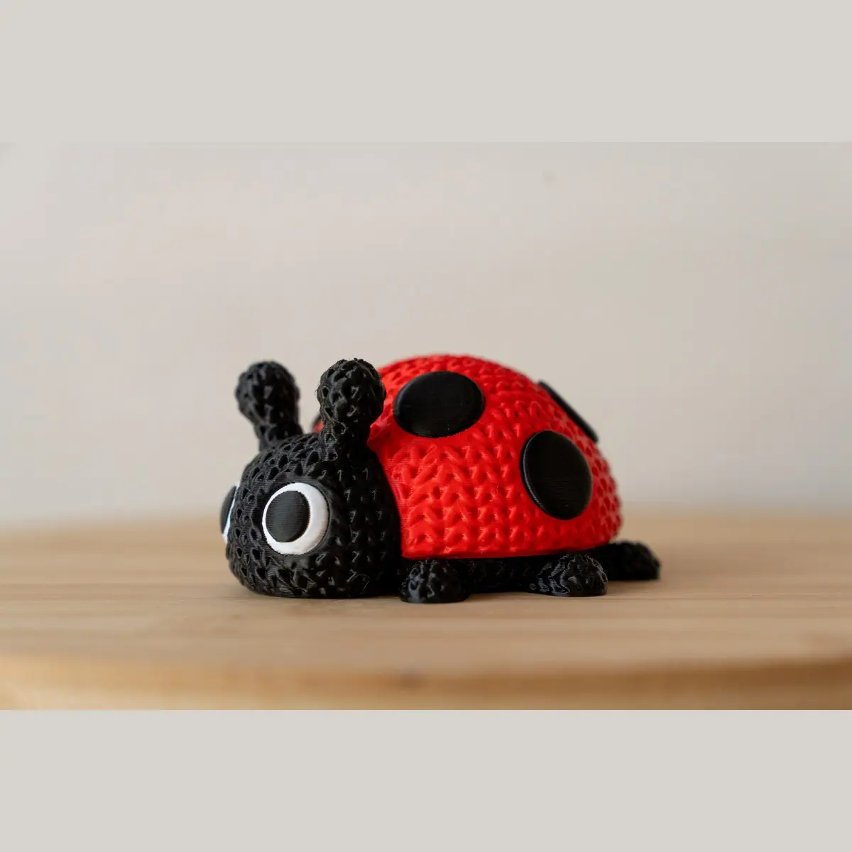 Knitted Ladybug Fidget Toy - 3D Printed Ladybug Beetle - Cute Sensory Desk Toy for Kids & Adults - Garden Bug Gift - Multiple Colors, No Assembly