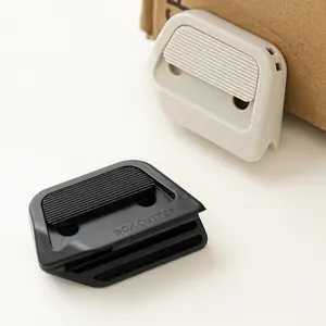 Magnetic Portable Box Cutter – Ceramic Blade Utility Knife with Auto-Retract Safety Design, Finger-Safe & Card-Mountable for Easy Unboxing