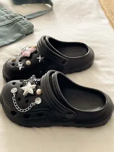 Y2K Star Clogs Thick Bottom Slippers - Black & Pink Vibes with Chain & Rhinestone Charms, Height Boost, Soft Non-slip Sole, Perfect for Streetwear & Trendy Summer Looks!