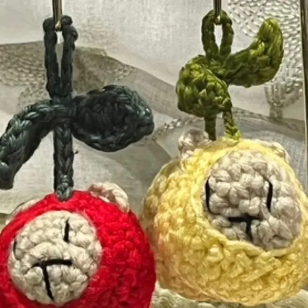 CROCHET FRUIT BEAR KEYCHAIN / BAG CHARM