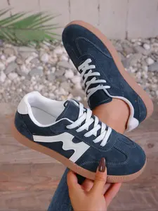 Women's Brown & White Retro Training Sneakers, Casual Walking Shoes, Stylish Daily Commute & Outdoor Leisure Footwear, Comfortable Breathable Fashion Trainers, Versatile All-Match Leisure Shoes, Lightweight Retro-Style Sports Shoes, Trendy Walking Sneaker