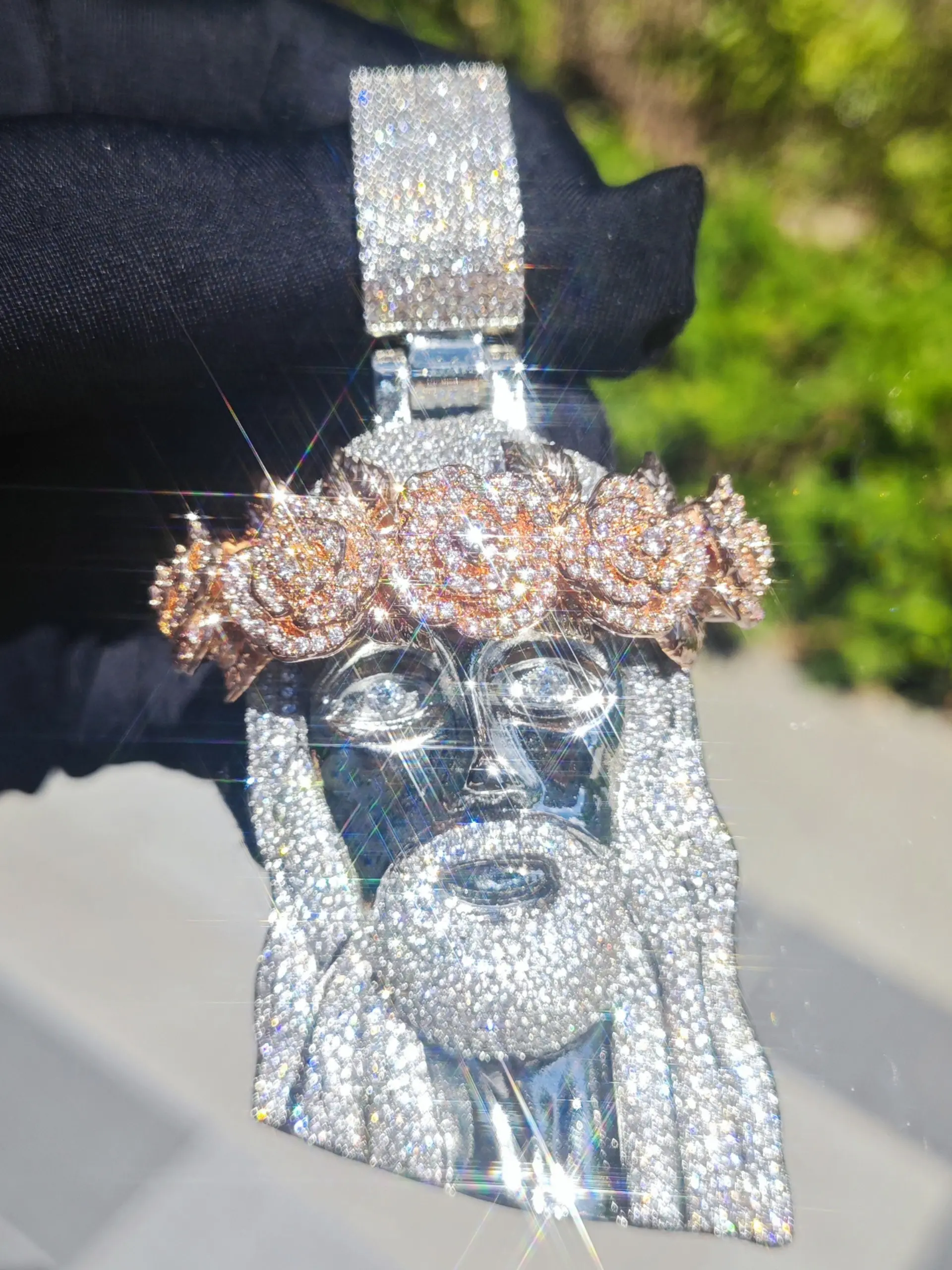 Iced Out Jesus Necklace, Crown of Roses  Full Micro Pave Cubic Zirconia Jesus Head Pendant with Crown of Roses, 20 Inch Rope Chain, Hip Hop Bling Religious Jewelry for Men, Rope Chain Necklaces