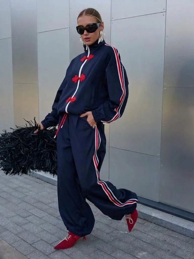 Women's Modern Chinese Style 2-Piece Clothes Set - Red Bow Detail Zip-Up Long Sleeve Jacket, Baggy Wide-Leg Pants, Stripe-Accented Y2K Retro Oversized Track Co-Ord for Activewear (2-Piece Sets Included), Two Piece Sets, Clothes For Women