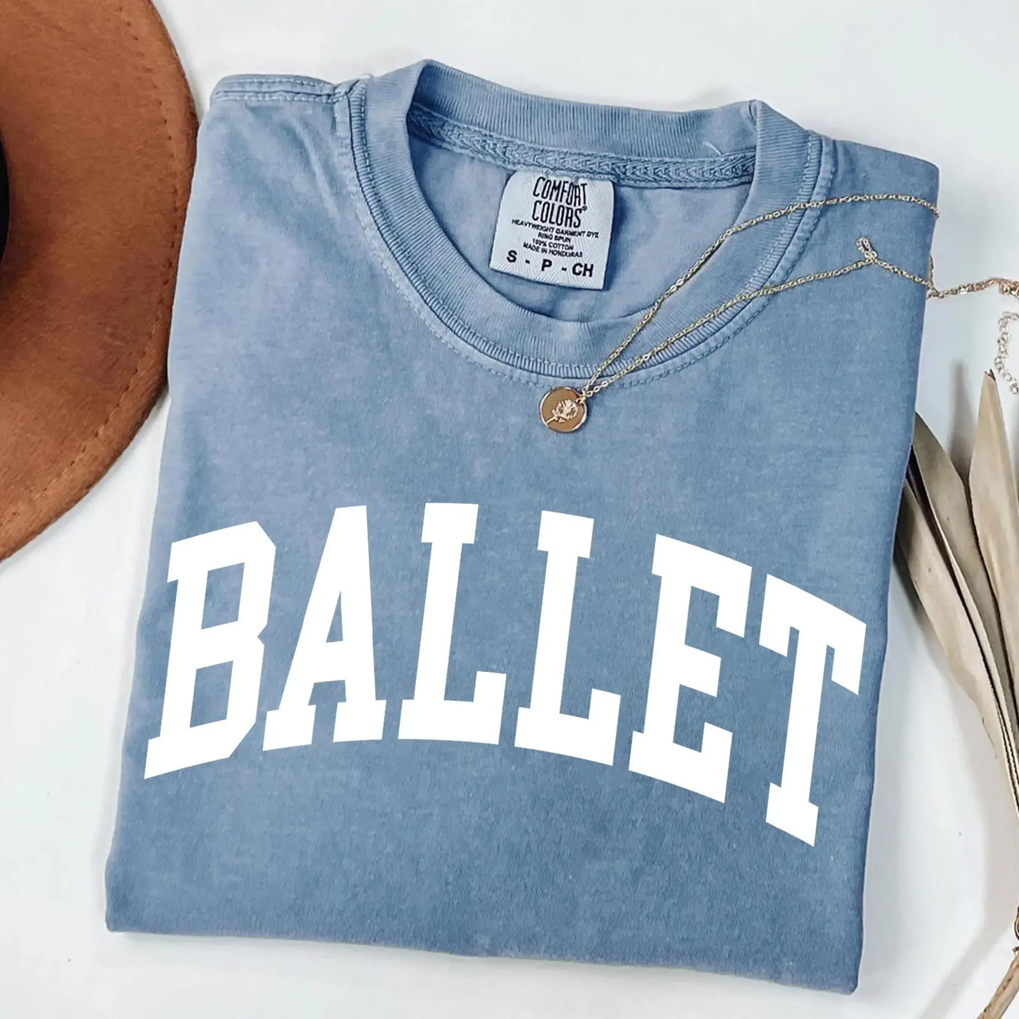 Vintage Ballet T-Shirt - Comfort Colors Coquette Tee - Retro Ballerina Graphic Shirt - Balletcore Aesthetic - Dancer Gift Top