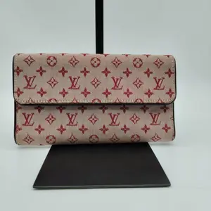 Pre-owned CANVAS Clutches & Wristlets LouisVuitton/Clutches & Wristlets/QFB23426