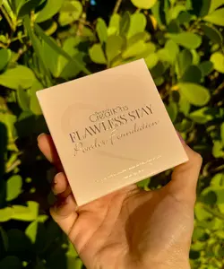 Beauty Creations 'Flawless Stay' Powder Foundation