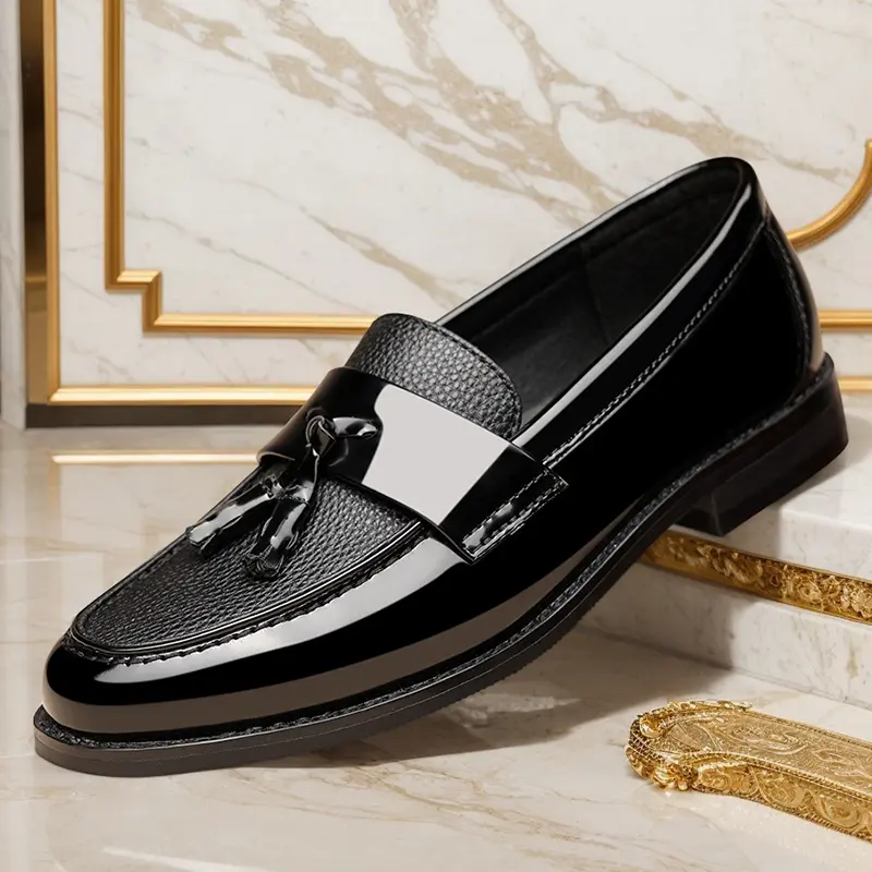 Men's tassel loafers men's round toe covers wearing lazy shoes casual slip-in one foot pedal British style fashion trendy men's shoes 8668