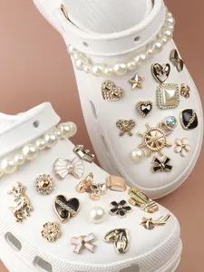 Women's Rhinestone Clogs Decoration, Bling Shoe Charms, Colorful Heart & Flower & Rabbit & Deer & Cactus Shaped Shoes Charms, Cute Faux Pearl Decorated Diy Jewelry for Clogs, Footwear Set