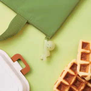 Smiski Zipperbite - Hanging On