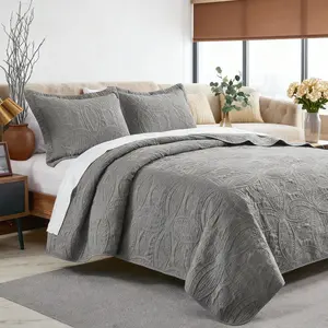 King Size 3pcs Luxury Quilt Bedding Set - Soundwave technology Stitched Lightweight All-Season Bedspread with Modern Coin Pattern Olive Green & Bedspread, 1 Quilt & 2 Pillow Shams, Machine Washable Soft Bedding for Modern Home Decor