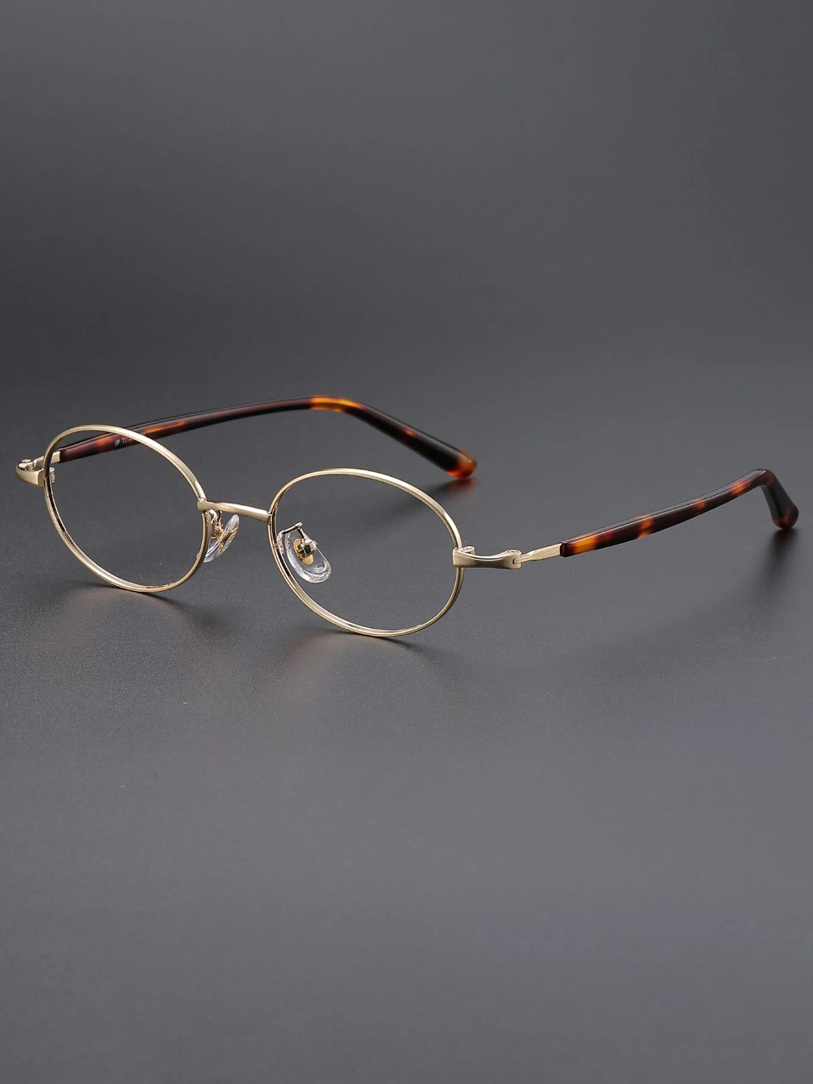 Retro Simple Oval Frame Glasses Made of Thin Metal Structure Classic Old Money Style Suitable for Both Men and Women Eyeglasses Frames