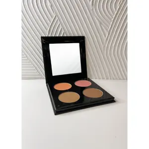 Contour and Blush Palette Light to Medium Shades