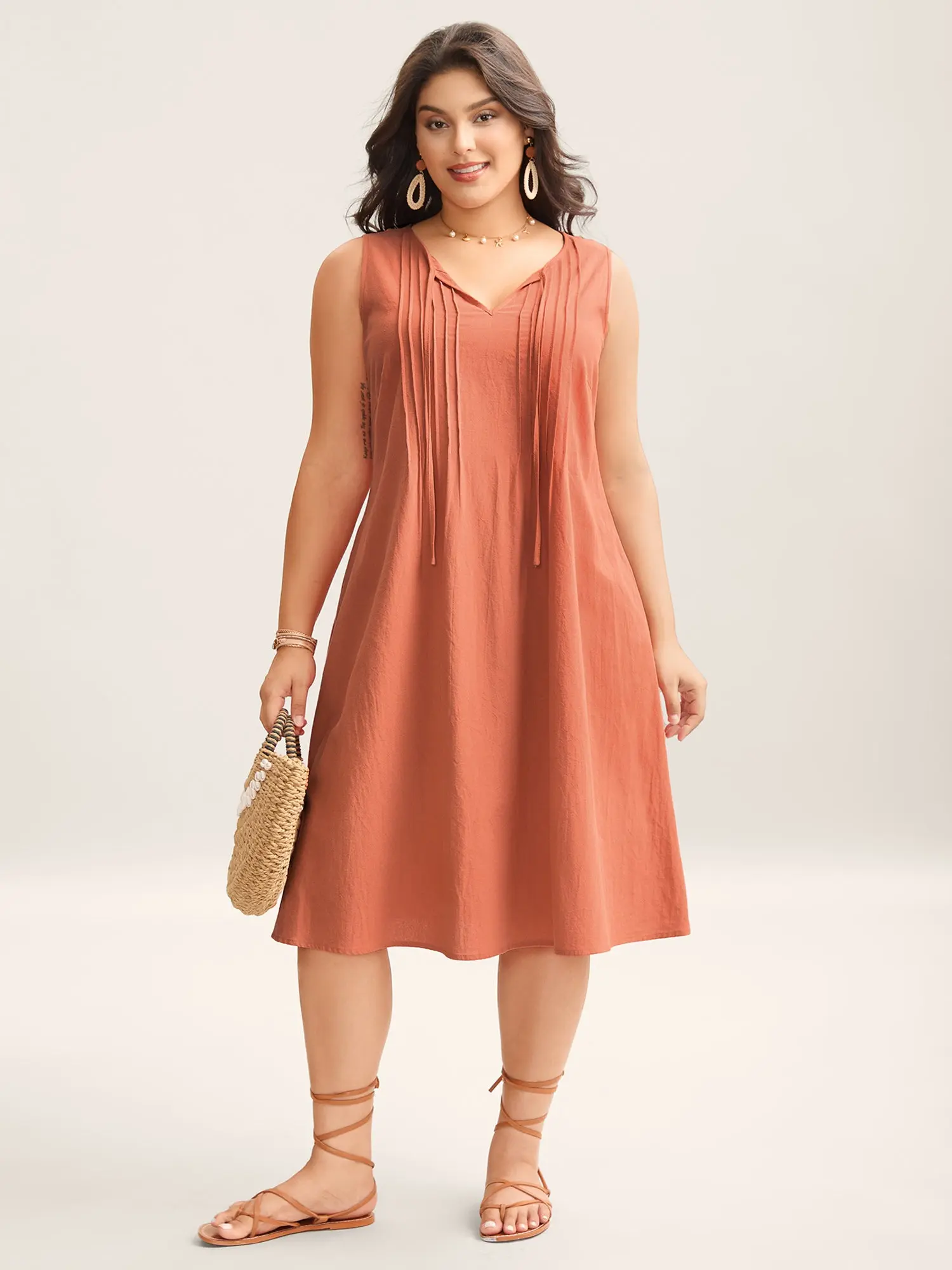 BloomChic Plus Size Cotton T-Shirt Dress, Comfortable Casual Sleeveless Midi with Notched Collar and Side Pockets, Casual Loose Dress, Plus Size Fashion, Curvy Clothing, Low Iron, Plussize, Basic, Wash With Like Colors, Pure Cotton, Mom, Brunch Outfit Ide