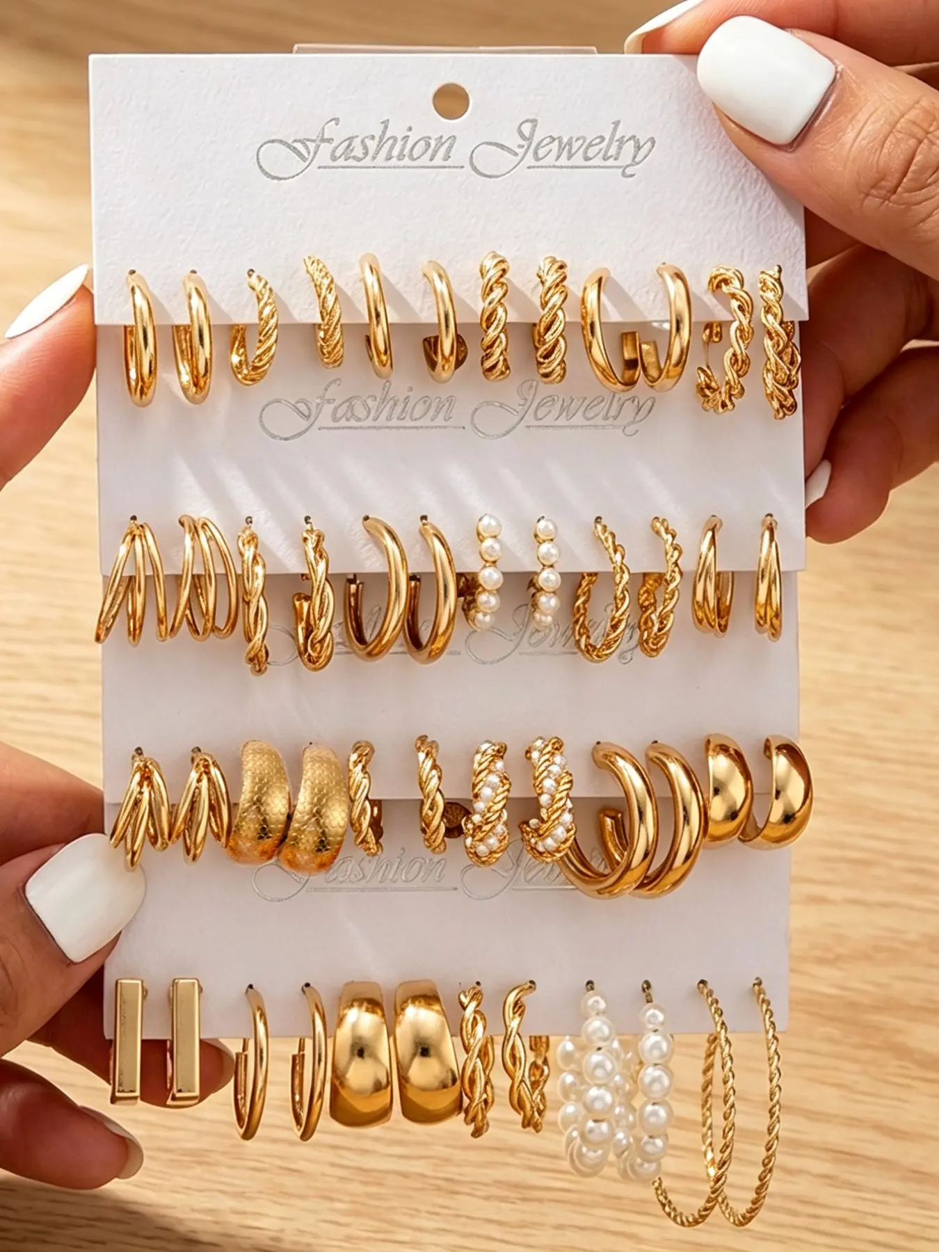 24 Paris Vintage Artificial Pearl Hoop Shape Earrings Set, Thick Elegant Y2K Retro Jewelry for Parties, Vacations & Dates, Trendy Gift
